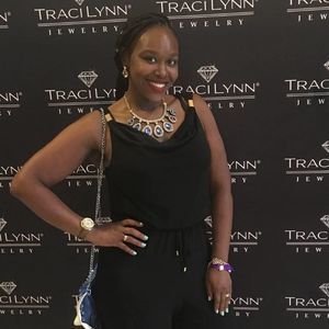 Meet your Posher, Shirley